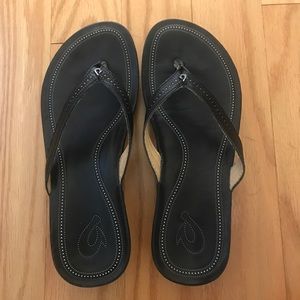 Black Olukai’ Sandals “OLA”